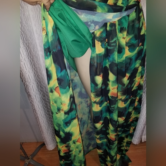 Bella Barnett Printed Halter Neck Maxi Dress Summer HawaiianTropical Print Dress - Picture 8 of 12